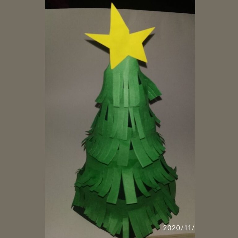 How to Make 3D Paper Christmas Tree – DIY Christmas Crafts | SchoolMyKids