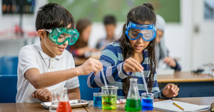 Kitchen Science Experiments: Learning Chemistry with Everyday Items