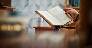 Silent Reading Rooms vs. Co-Study Cafes: Which Boosts Learning More?