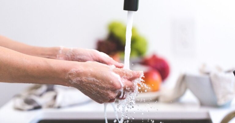 फ्लू और कोरोना वायरस:हाथ धोने का सही तरीका &#8211; 12 स्टेप्स में हाथ साफ &#8211; Proper Hand Washing Steps in Hindi