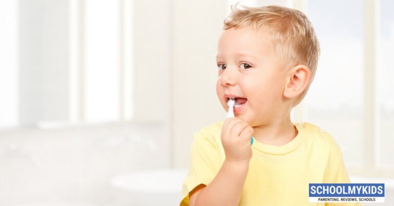 How to Clean Your Child&#8217;s Teeth &#8211; Dental Care Tips