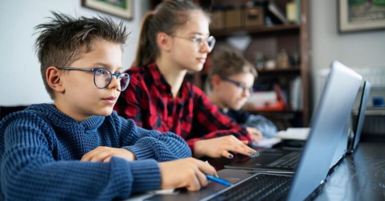 5 Things Parents Can do to Support Students Learning Online