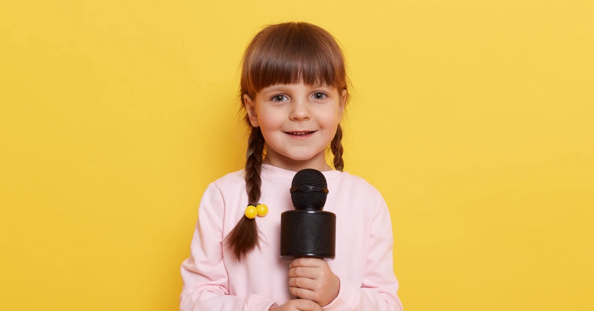 Top 8 Practical Ways to Improve Public Speaking Skills in Kids